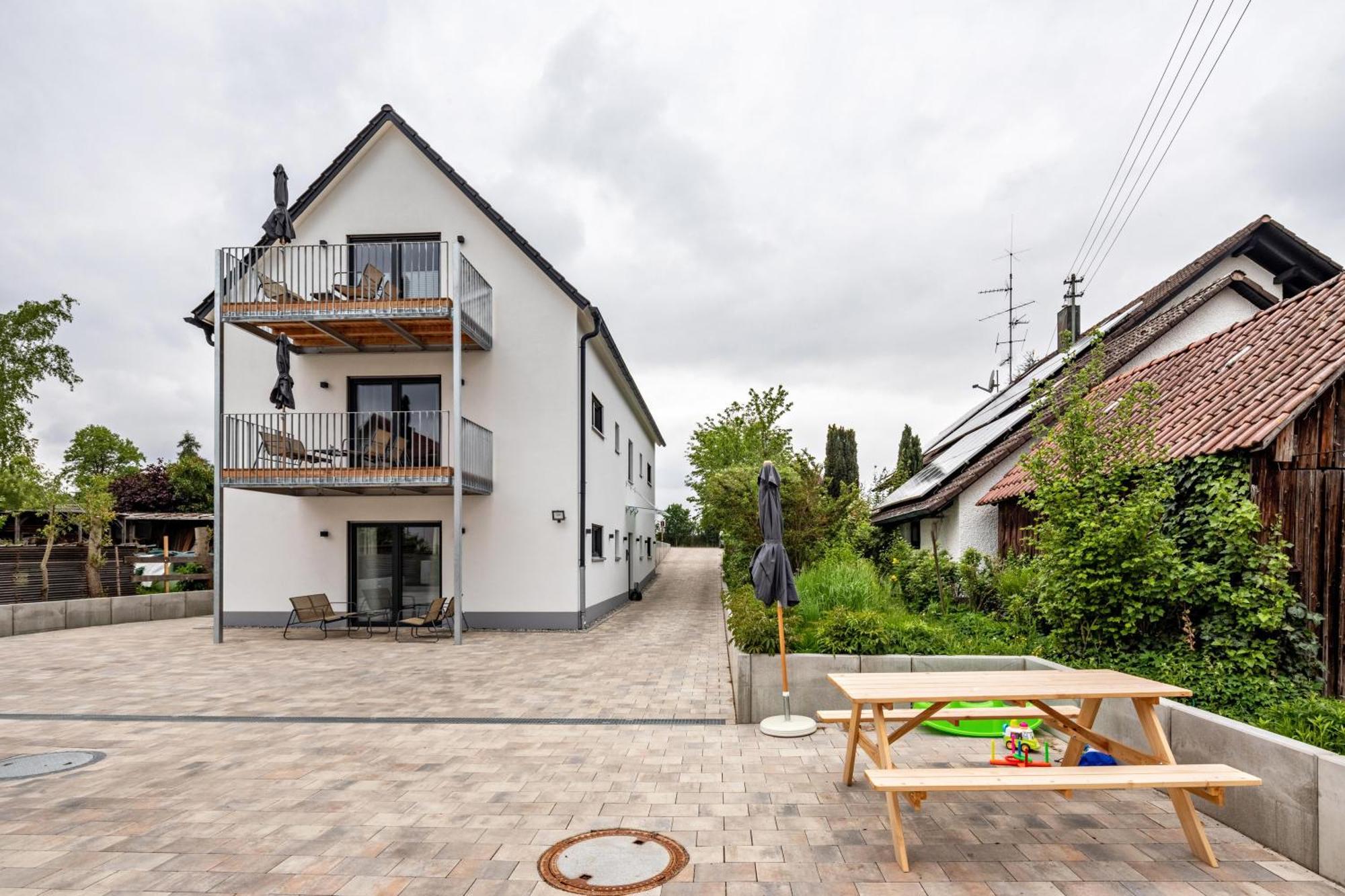 Studio 2 Parkside Apartments Guenzburg Exterior photo